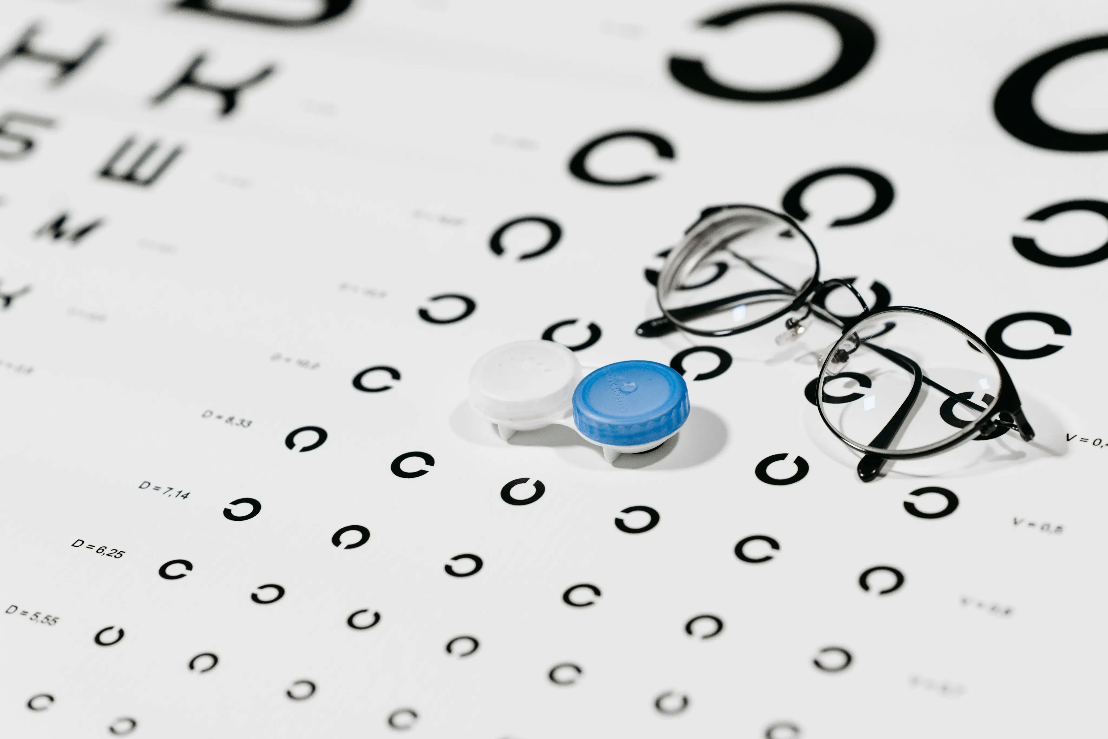 Picture of a patient undergoing an eye test