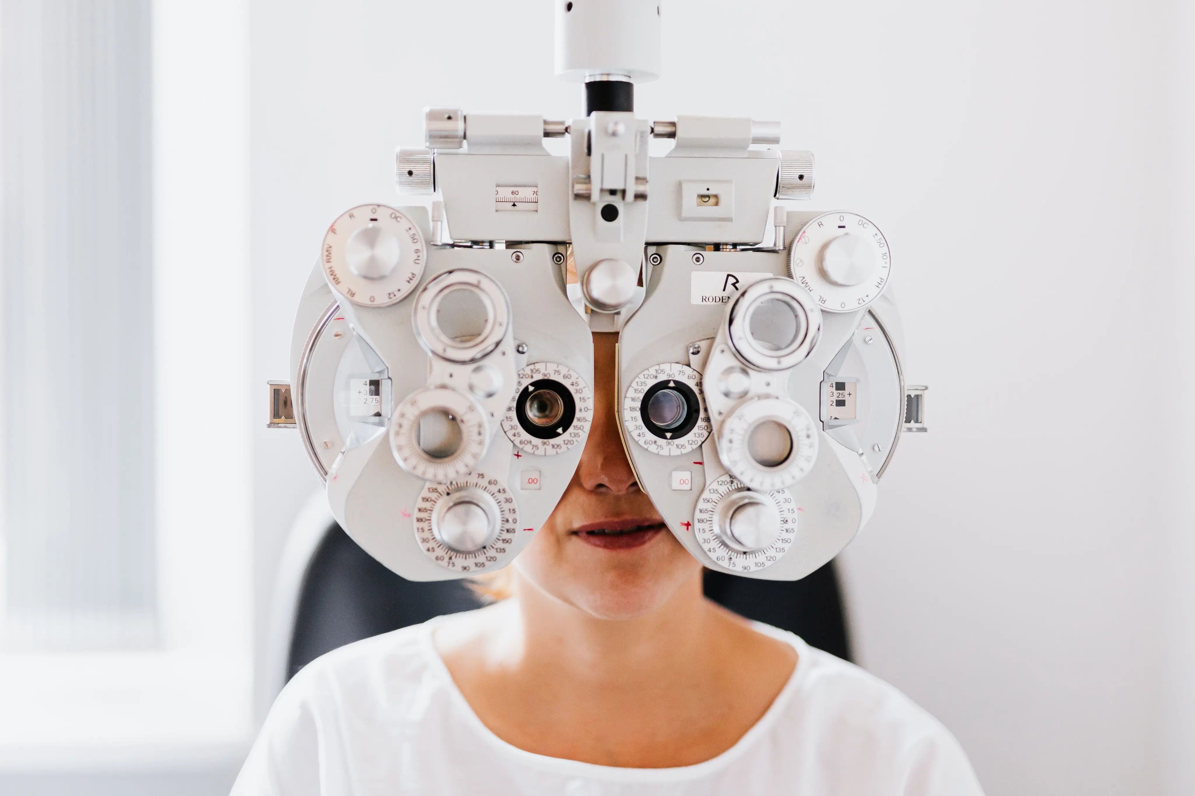 Picture of a patient undergoing an eye test