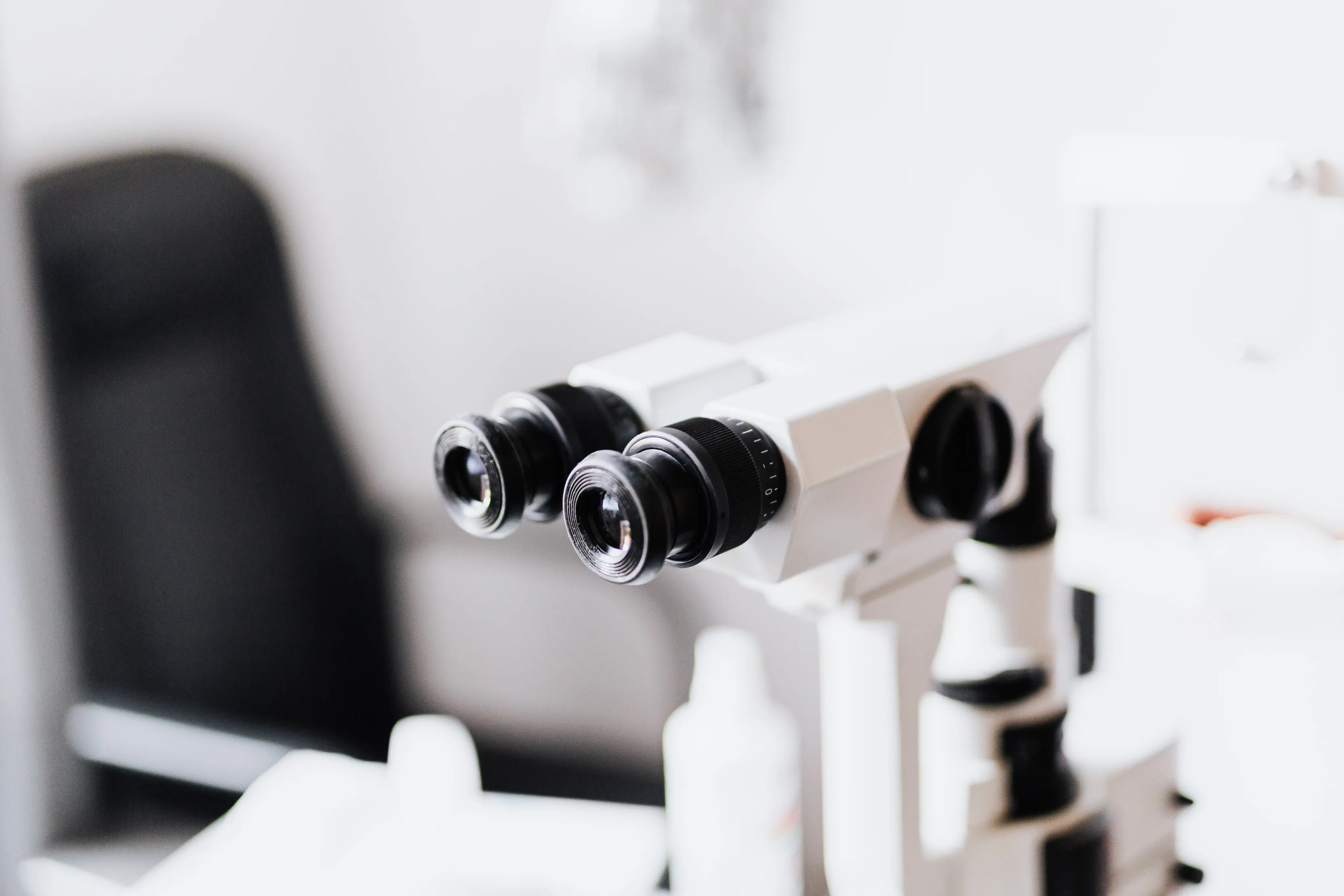 Picture of a patient undergoing an eye test